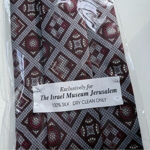 Israel Museum Jerusalem Exclusive Silk Tie — Burgundy and Gray Geometric